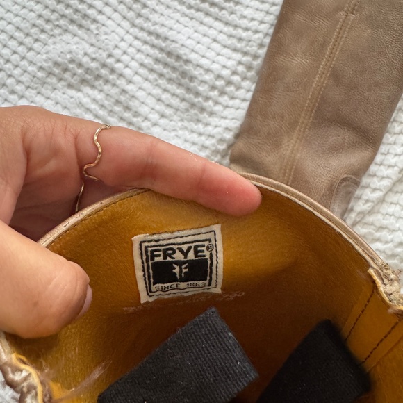Frye campus boots - Picture 3 of 4